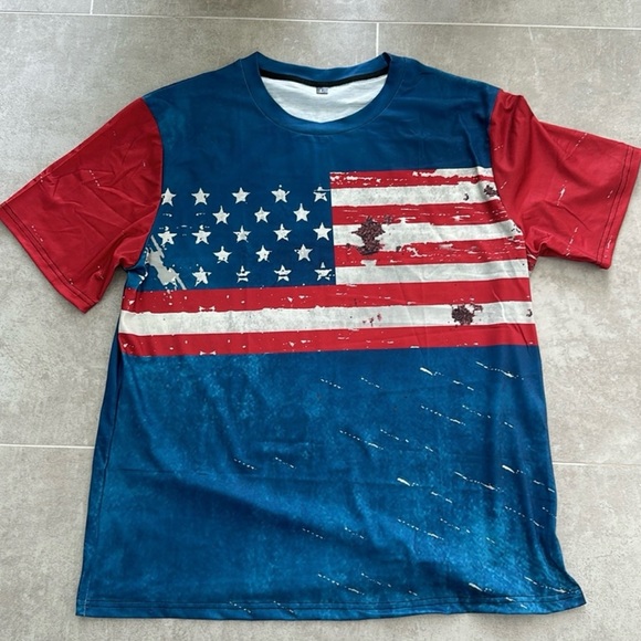 Other - Bold Men’s Distressed American Flag Tee – Size L (Brand New)